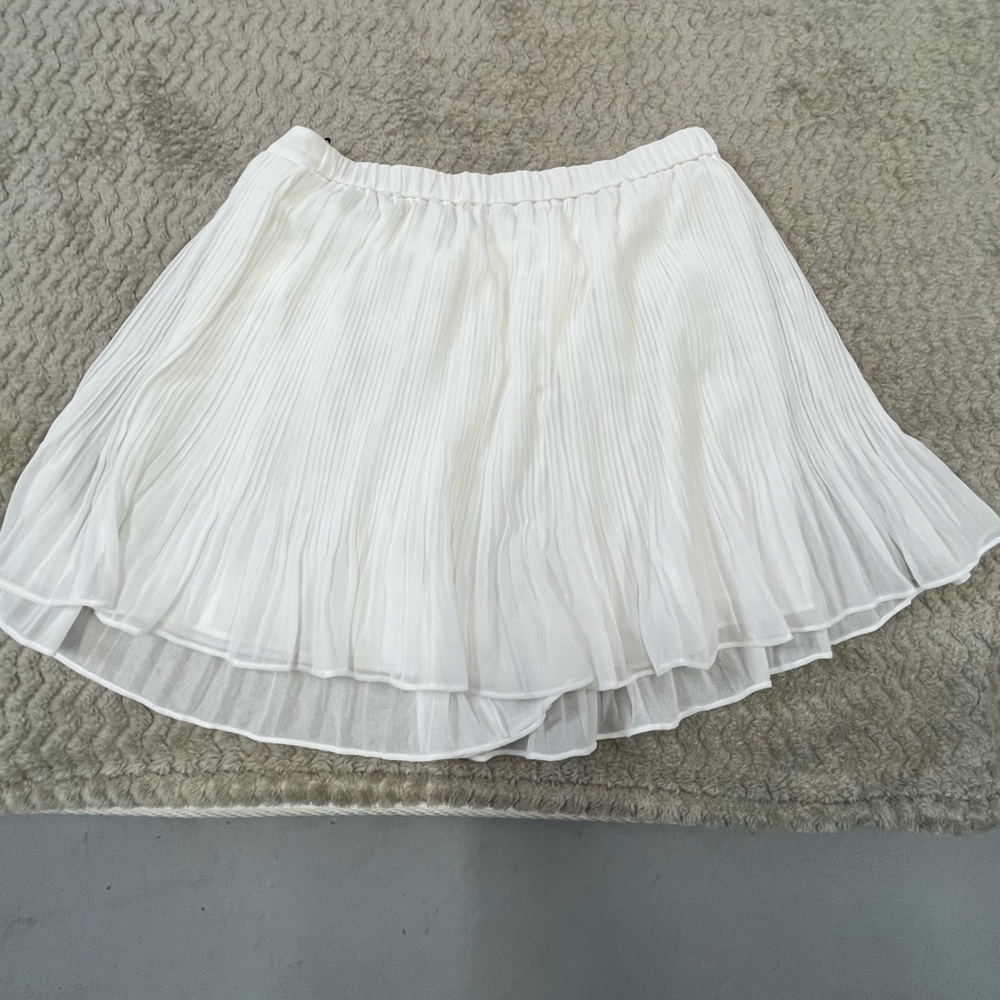 Ali&Jay white skirt